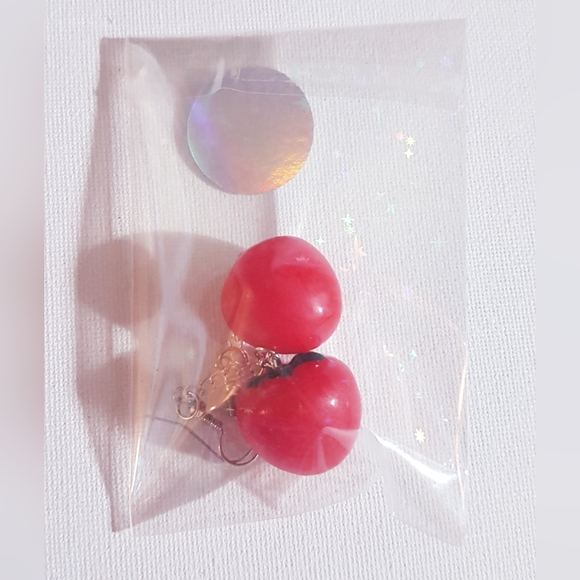 TomatEARS Tomato Women's Earrings Handmade Jewelry Dangling Food NEW - Picture 10 of 10